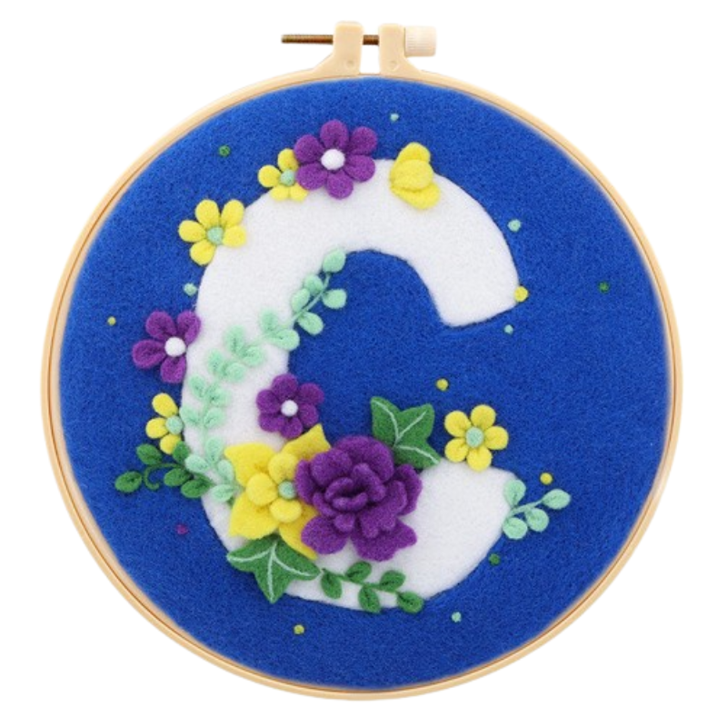 Feutrage à l&#39;aiguille - Lettre C