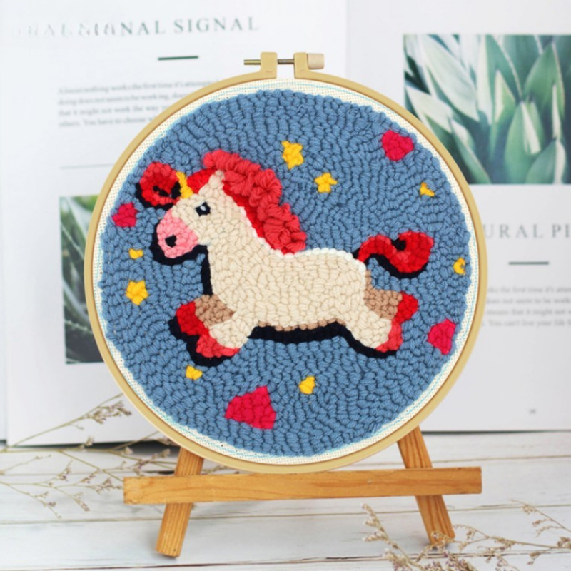 Punch Needle - Poney